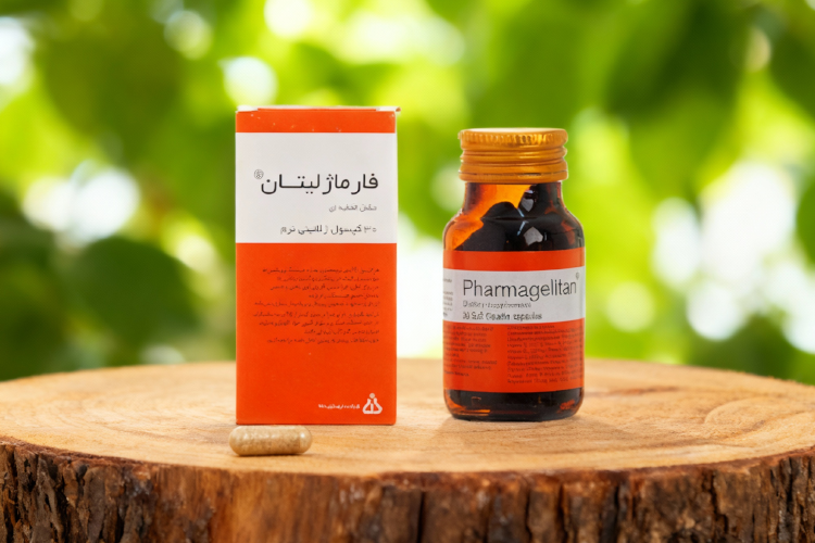 کپسول فارماژلیتان روی سطح چوبی برای تقویت قوای جسمانی و ذهنی